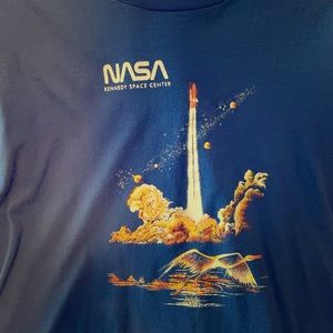 NASA Kennedy space center t-shirt XL